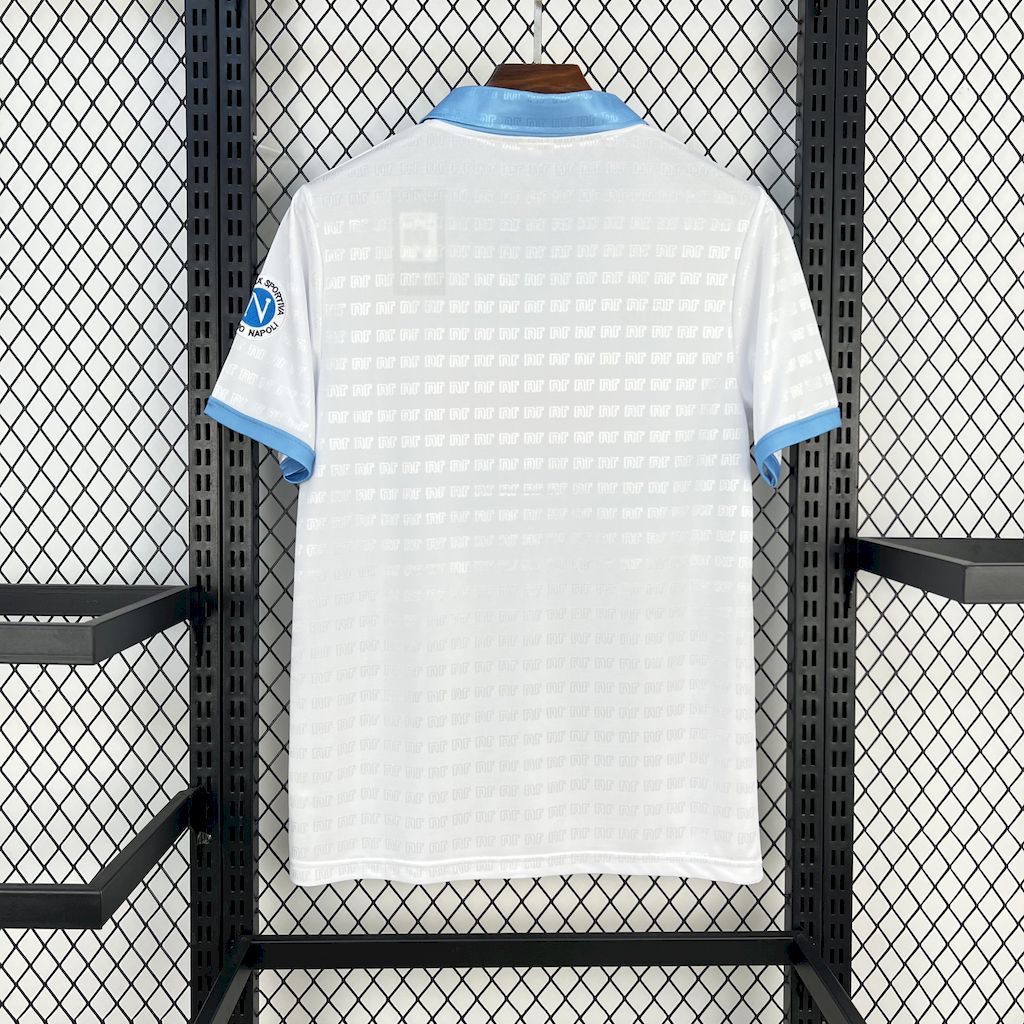 נאפולי רטרו חוץ 1990